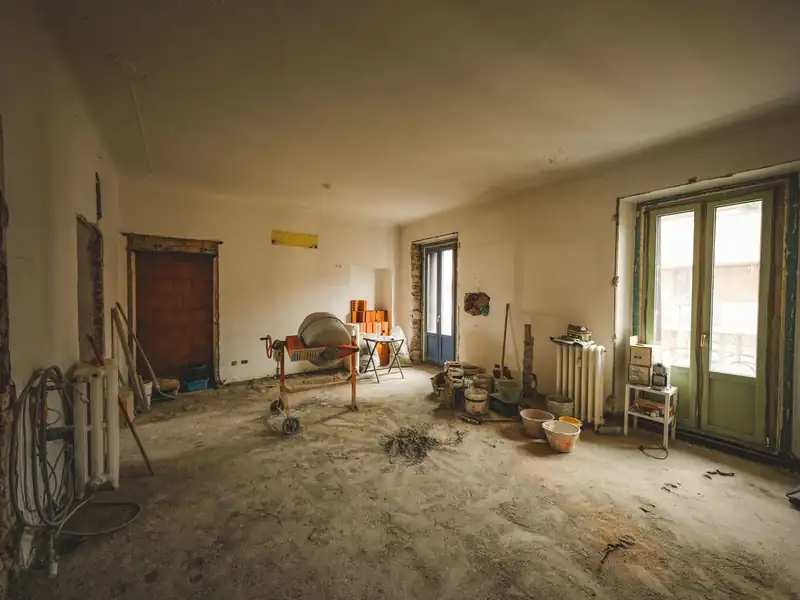 Pièce en gros œuvre, avant les finitions